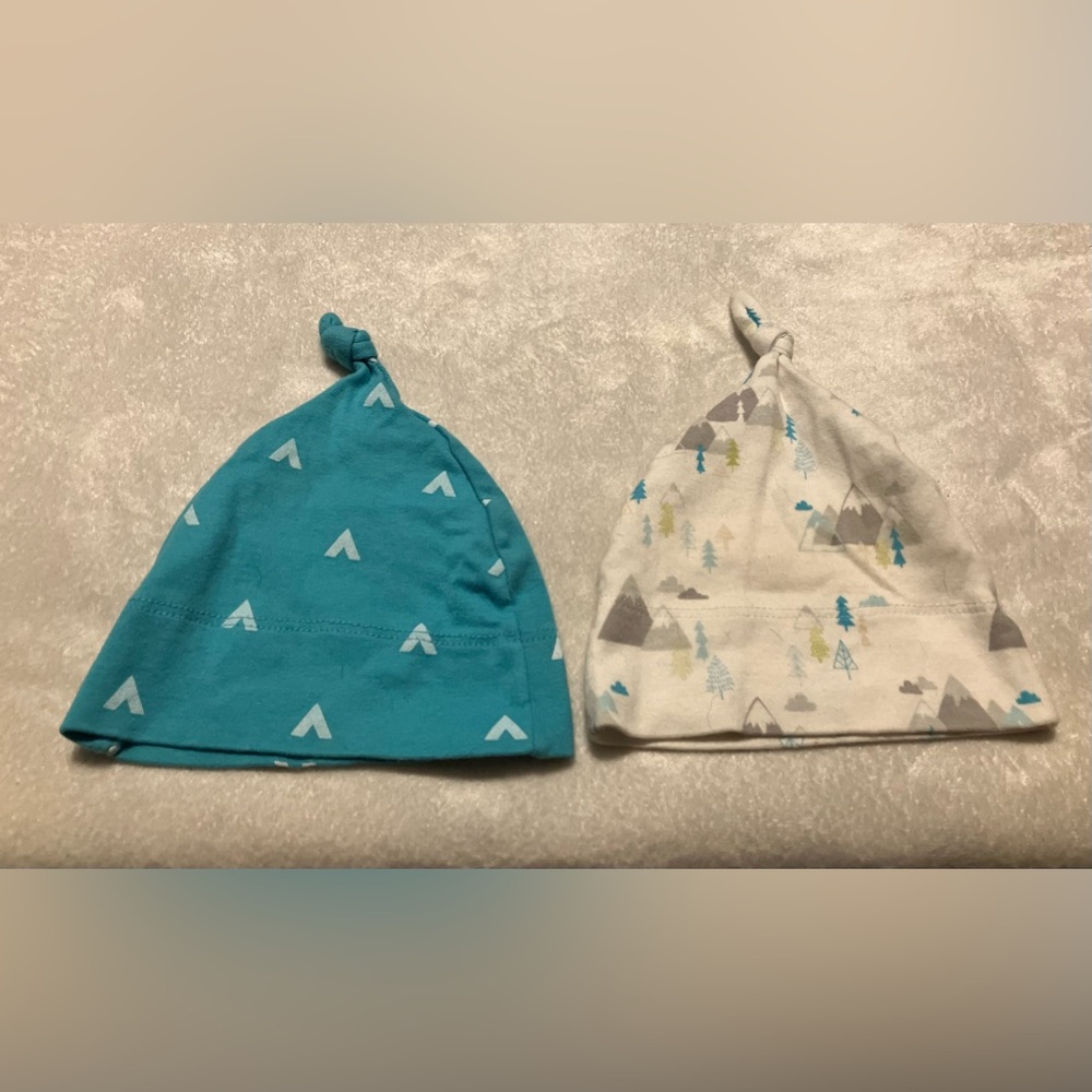 *last chance* Mountain & tree baby hats 6-9M